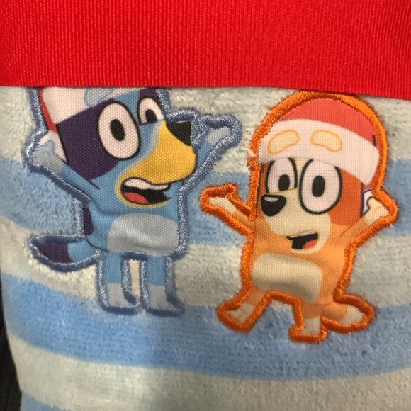 New Christmas Bluey & Bingo Heeler In Santa Hats Cotton Hand Towels Pack Of 2 - Picture 6 of 10